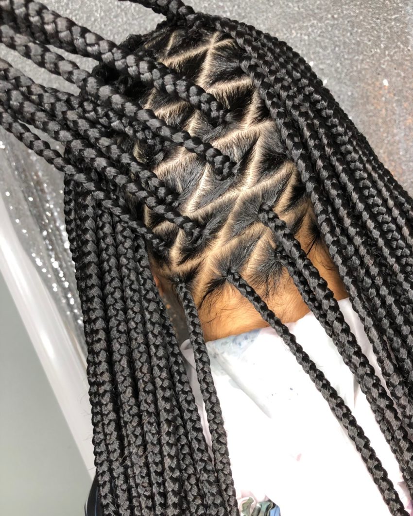 trinagle-box-braids-850x1063